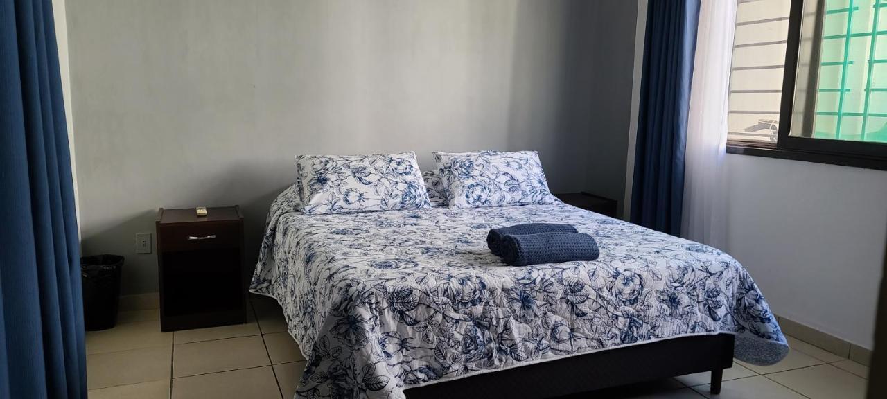 Готель Hostal Backpackers Travelero Санта-Крус-де-ла-Сьєрра Екстер'єр фото